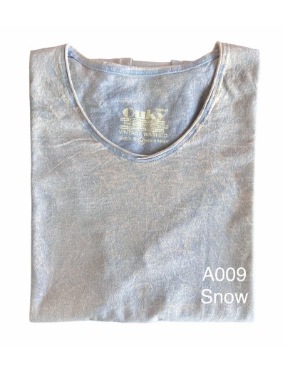 Snow (สีฟ้าอ่อนอมเทาฟอกเอซิด) ผลิตจากผ้าฝ้าย 100% ให้ความรู้สึกนุ่มฟู เบาสบาย