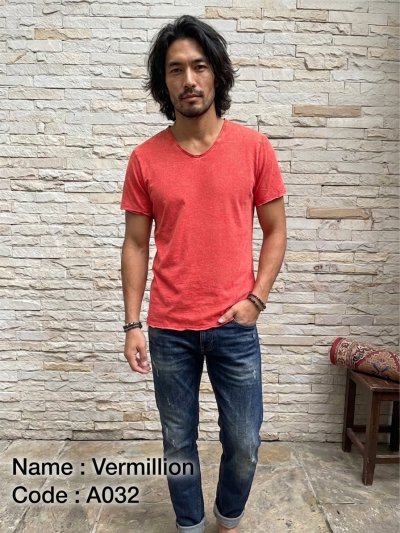 Vermillion (สีแดงสดฟอกเอซิด) ผลิตจากผ้าฝ้าย 100% ให้ความรู้สึกนุ่มฟู เบาสบาย