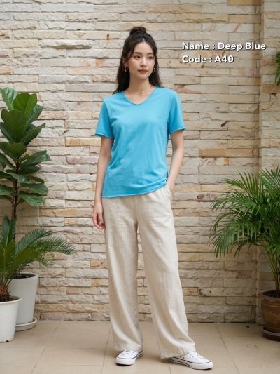 Deep Blue (สีฟ้าสดใส) เสื้อยืดคอวีเปลือย ดีไซส์สวย เนื้อผ้าบางเบา เนื้อผ้านุ่มสวมใส่สบาย ระบายอากาศดี ไม่ร้อนอบอ้าว ไซส์มาตรฐานไม่จกตา