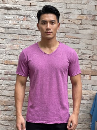 Pink Purple (สีชมพูอมม่วง) เสื้อยืดคอวีเปลือย ดีไซส์สวย เนื้อผ้าบางเบา เนื้อผ้านุ่มสวมใส่สบาย ระบายอากาศดี ไม่ร้อนอบอ้าว ไซส์มาตรฐานไม่จกตา