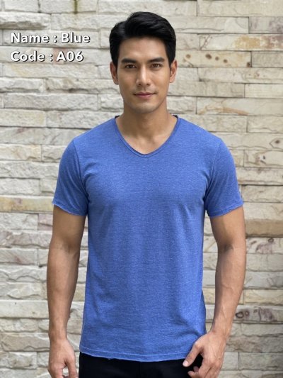 ฺBlue (สีน้ำเงิน) เสื้อยืดคอวีเปลือย ดีไซน์สวย เนื้อผ้าบางเบา เนื้อผ้านุ่มสวมใส่สบาย ระบายอากาศดี ไม่ร้อนอบอ้าว
