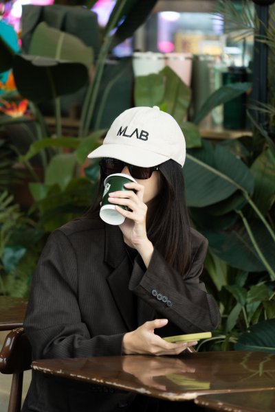 [MLAB] หมวกแก๊ป หมวกผ้าลูกฟูก ปักลาย MLAB สินค้าพรีเมี่ยม