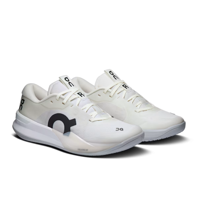 On THE ROGER Pro 3 - Women
