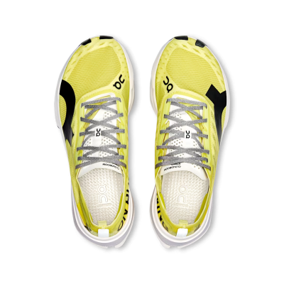 On Cloudboom Strike - Women