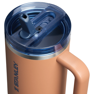 Stanley แก้วเก็บอุณหภูมิ รุ่น The Quencher ProTour Flip Straw Tumbler ขนาด 30 ออนซ์