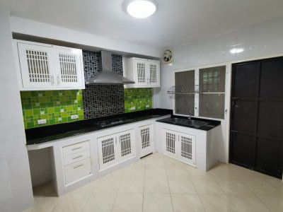 10R0003 ให้เช่าบ้านแฝดสองชั้น 3 ห้องนอน 2 ห้องน้ำ ราคา 20,000/เดือน โซนรัษฎา