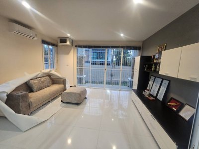 10R0249 House for rent 3bedrooms 3bathrooms 40,000/month at ratsada have fully furnished