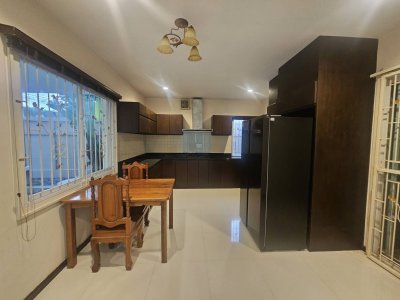 10R0249 House for rent 3bedrooms 3bathrooms 40,000/month at ratsada have fully furnished