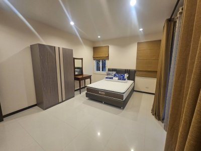 10R0249 House for rent 3bedrooms 3bathrooms 40,000/month at ratsada have fully furnished