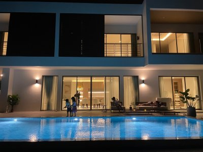 10R0293 This pool villa 4bedroom 5bathroom swimming 250,000/month the house location at Ratsada