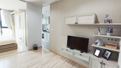 10R0298 The Base Height Condominium studio room 15,000 per month have fully furnished