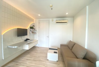 10R0306 The Base Height Condominium studio room 18,000/month at Muang