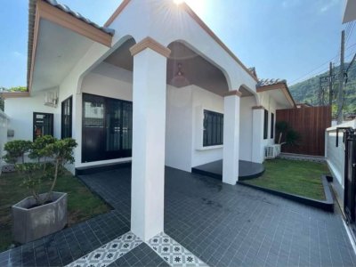 10R0344 This House 3bedroom 2 bathroom 40,000/month in phuket town