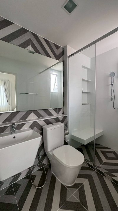 10R0405 This house for rent 4 bedrooms 5 bathrooms 85,000/month at Mueang phuket