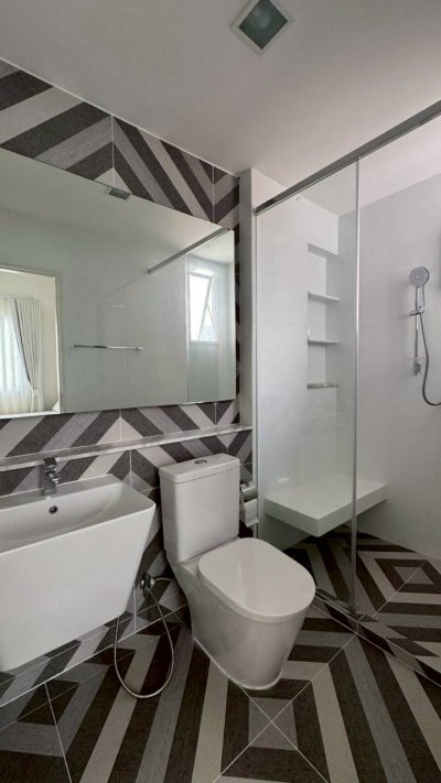 10R0405 บ้านเดี่ยวสองชั้น 4 ห้องนอน 5 ห้องน้ำ ราคา 90,000/เดือน โซนเมืองภูเก็ต