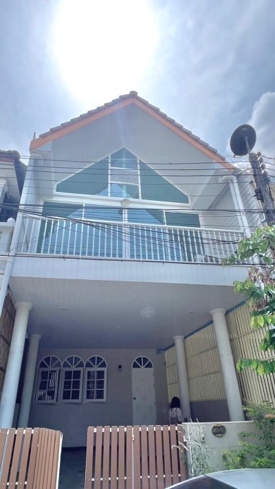 10R0407 ให้เช่าบ้านแฝดสองชั้น 3ห้องนอน 2ห้องน้ำ ราคา 25,000/เดือน โซนเมืองภูเก็ต