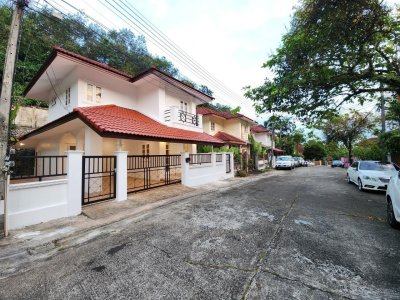 10R0408 This house for rent 3bedrooms 4bathrooms 40,000/month at Ratsada