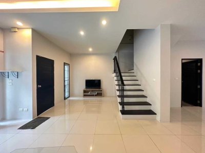 10R0429 This house for rent 3 bedroom 3 bathroom 35,000/month at Muang