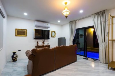 10R0445 Pool villa for rent 4 bedroom 5 bathroom 200,000/month at Muang