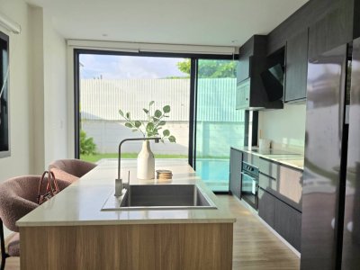 10R0449 ให้เช่า pool villa 3 ห้องนอน 3 ห้องน้ำ ราคา 100,000/เดือน โซนเมืองภูเก็ต