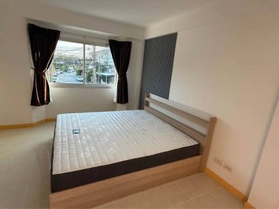 10R0455 ให้เช่าบ้านแฝดสองชั้น 3 ห้องนอน 3 ห้องน้ำ ราคา 26,500/เดือน โซนเมือง
