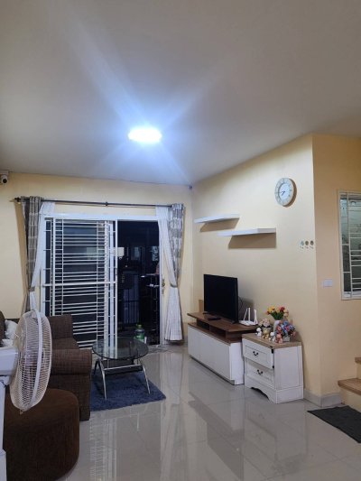 10R0466 ให้เช่าบ้านแฝดสองชั้น 3 ห้องนอน 2 ห้องน้ำ ราคา 18,000/เดือน โซนเมือง