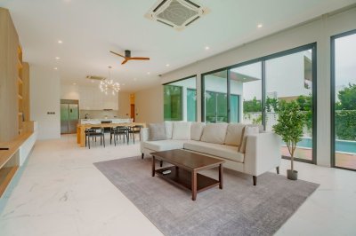 10R0496 ให้เช่า pool villa 3 ห้องนอน 3 ห้องน้ำ ราคา 170,000/เดือน โซนเมือง