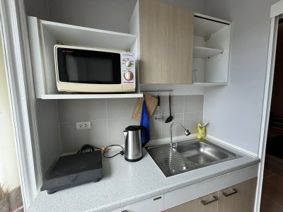 10R0498 คอนโดมิเนียม 1 ห้องนอน 1 ห้องน้ำ ให้เช่าเดือนละ 15,000 บาท โซนเมือง