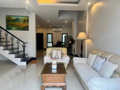 10R0503 ให้เช่าบ้านทาวน์เฮ้าส์สองชั้น 3 ห้องนอน 3 ห้องน้ำ ราคา 35,000/เดือน โซนเมือง