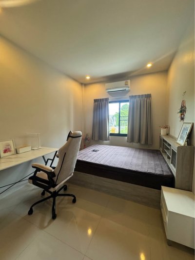 10R0503 ให้เช่าบ้านทาวน์เฮ้าส์สองชั้น 3 ห้องนอน 3 ห้องน้ำ ราคา 35,000/เดือน โซนเมือง