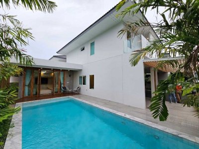 10R0516 Pool villa for rent 4 bedroom 4 bathroom 150,000/month at muang