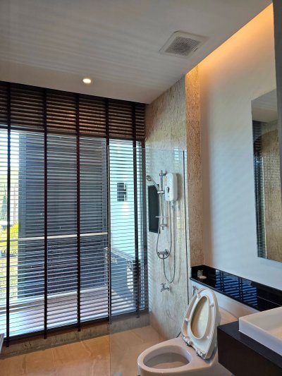 10R0525 ให้เช่า pool villa 3 ห้องนอน 5 ห้องน้ำ ราคา 150,000/เดือน โซนเมือง