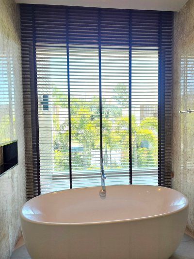 10R0525 ให้เช่า pool villa 3 ห้องนอน 5 ห้องน้ำ ราคา 150,000/เดือน โซนเมือง