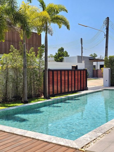 10R0525 ให้เช่า pool villa 3 ห้องนอน 5 ห้องน้ำ ราคา 150,000/เดือน โซนเมือง