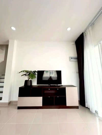 10R0527 This house for rent 3 bedroom 2 bathroom 30,000/month at muang
