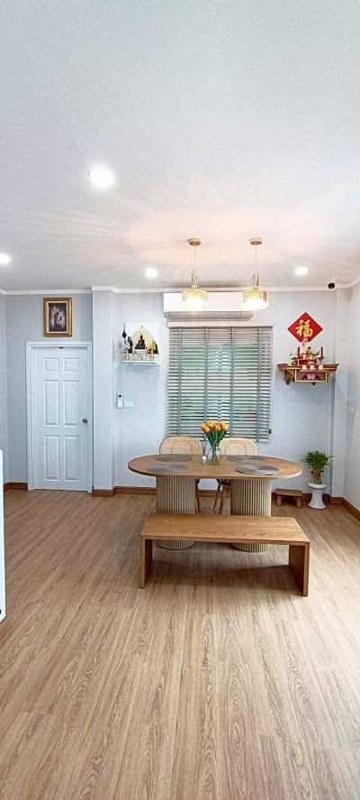 10R0529 This house for rent 3 bedroom 2 bathroom 30,000/month at muang