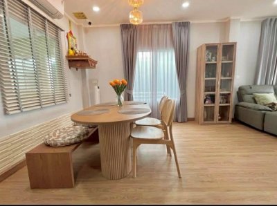 10R0529 This house for rent 3 bedroom 2 bathroom 30,000/month at muang