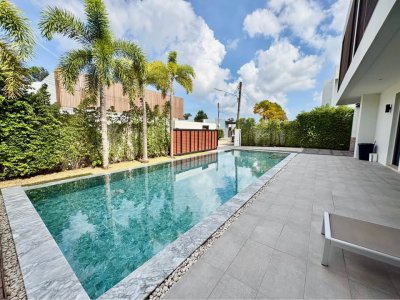 10R0545 Pool villa for rent 4 bedroom 5 bathroom 160,000/month at muang