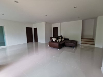 10S0036 This house for sale 12,500,000 baht 3 bedrooms 3 bathrooms located ratsada