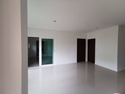 10S0036 This house for sale 12,500,000 baht 3 bedrooms 3 bathrooms located ratsada