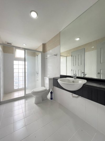 10S0051 Condominium for sale 2,390,000 bath 1bedroom 1bathroom at mueang phuket