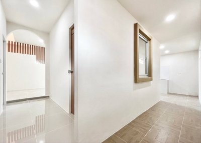 10S0052 ขายบ้านแฝดสองชั้น ราคา 4,790,000 บาท 3ห้องนอน 2ห้องน้ำ โซนเมือง