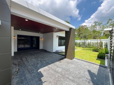 10S0055 This house for sale 4,790,000 baht 3bedrooms 2bathrooms location mueang phuket