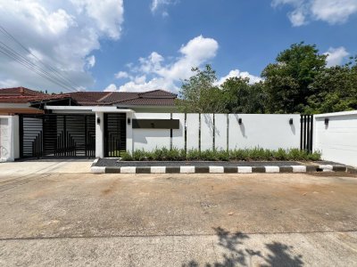 10S0055 This house for sale 4,790,000 baht 3bedrooms 2bathrooms location mueang phuket