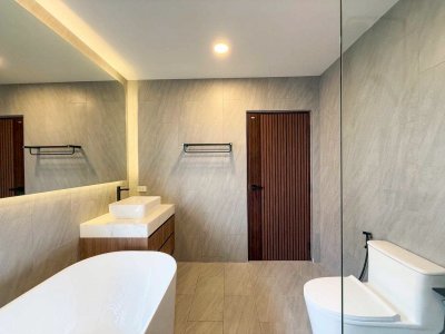 10S0068 ขายพูลวิลล่า ราคา 12,900,000 บาท 3 ห้องนอน 4 ห้องน้ำ โซนเมือง