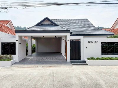 10S0068 ขายพูลวิลล่า ราคา 12,900,000 บาท 3 ห้องนอน 4 ห้องน้ำ โซนเมือง