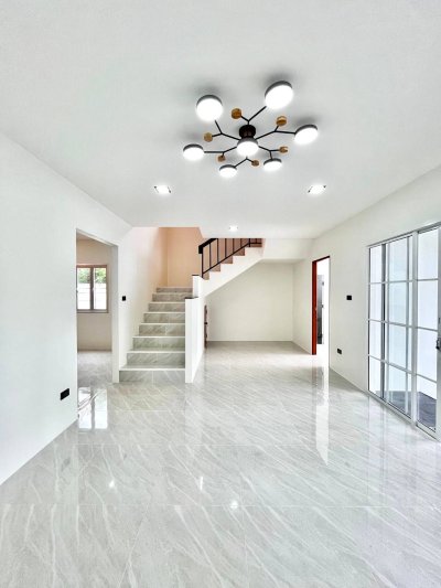 10S0069 This house for sale 5,290,000 baht 3 bedroom 3 bathroom located at Muang 10S0069 This house for sale 5,290,000 baht 3 bedroom 3 bathroom located at Muang