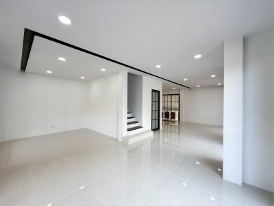 10S0079 This house for sale 5,990,000 baht 3 bedroom 2 bathroom located at Muang 10S0079 This house for sale 5,990,000 baht 3 bedroom 2 bathroom located at Muang