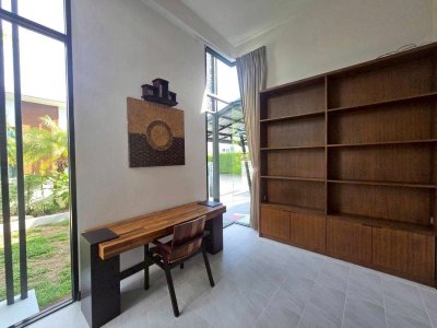 10S0081 ขายบ้านเดี่ยวสองชั้น ราคา 8,500,000 บาท 3 ห้องนอน 2 ห้องน้ำ โซนรัษฏา