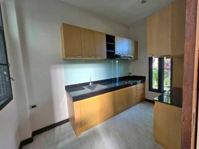 10S0081 ขายบ้านเดี่ยวสองชั้น ราคา 8,500,000 บาท 3 ห้องนอน 2 ห้องน้ำ โซนรัษฏา